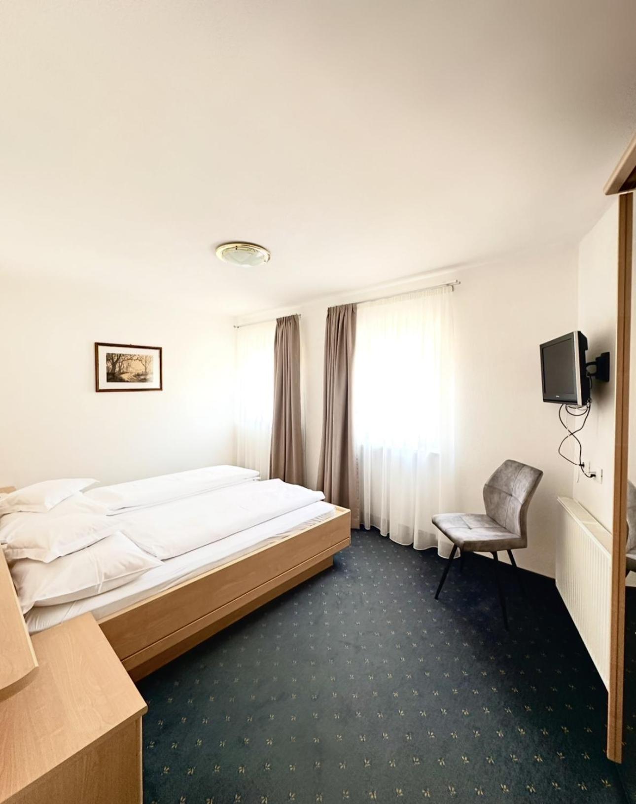 Garni Hotel Dorothea 티롤로 외부 사진